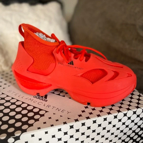 ADIDAS BY STELLA MCCARTNEY SPORTSWEAR RUNNERS! - Picture 2 of 9